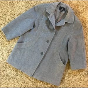 EUC London Fog Gray Wool Blend Three-Button Coat, Size 12P